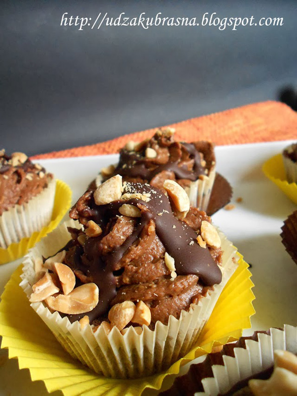 Snickers Cupcakes