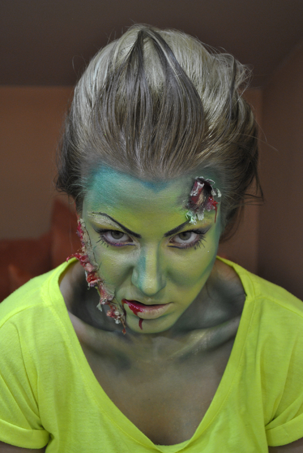 Face art: Halloween maska