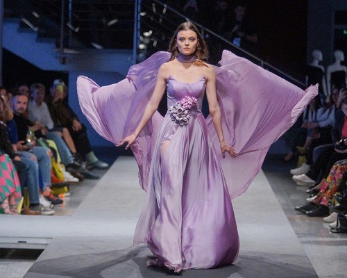 Drugo veče Serbia Fashion Week-a u znaku kolekcija inspirisanih nacionalnim kulturnim nasleđem