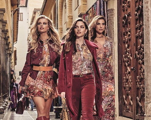 Guess komadi za upečatljivi jesenji outfit