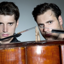 2 CELLOS stižu u Beograd