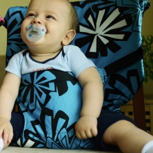 Megi: Marame za samostalno sedenje bebe u stolici