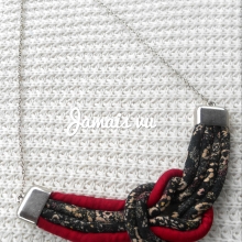 Jamails vu nakit: Ogrlica sa crvenim detaljem