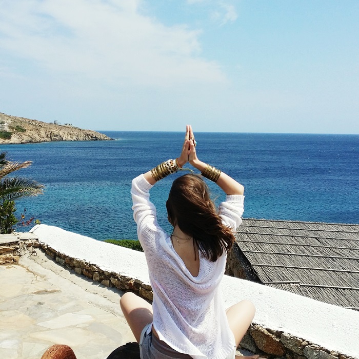 14065247367651_vanja__fashion_and_style_blog__san_giorgio_hotel_mykonos_the_view.jpg