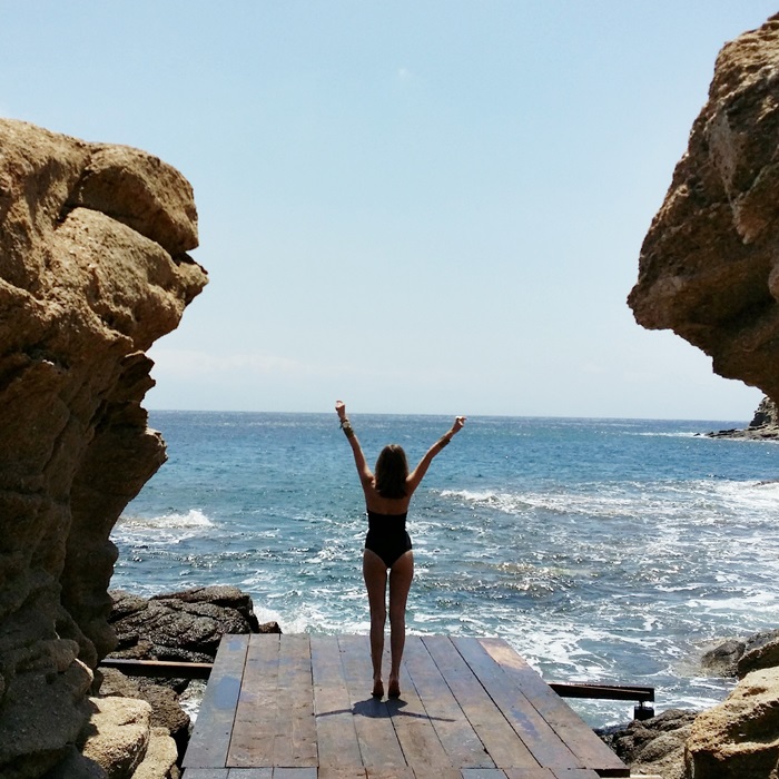 14065247506614_vanja__fashion_and_style_blog__san_giorgio_mykonos__mykonos_greece__mykonos_island__san_giorgio_mykonos_beach.jpg